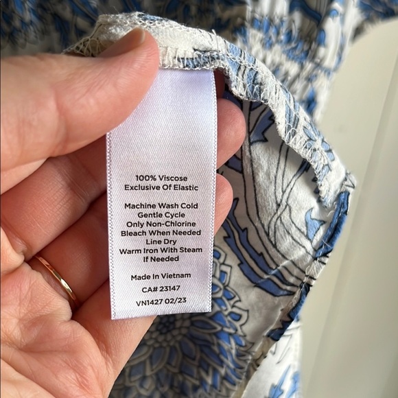 Talbots Womens Blue and White Floral Coastal Beach Puff Sleeve Smocked Sz XL - Picture 9 of 12